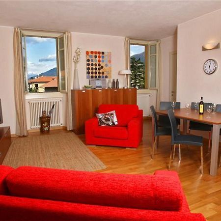La Piazza Menaggio Apartment Luaran gambar